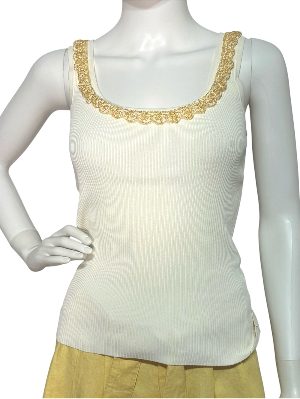 Cache Y2K Retro Small Ivory
Cream Micro Ribbed Gold Beaded Scoop Neck Top Size S - Picture 2 of 7